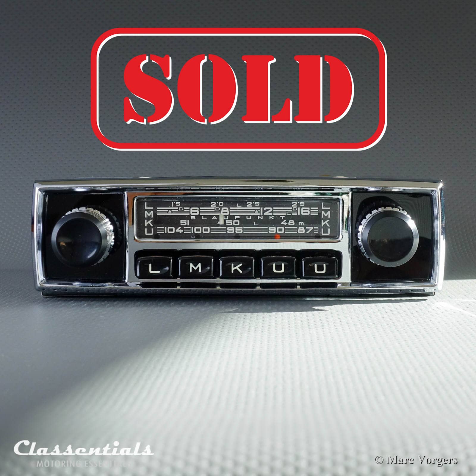 SOLD to Sweden: Blaupunkt Frankfurt Y 1967 ULTRA RARE Vintage Original  High-End Classic Car Auto Radio for Aston Martin DB4 / DB5, Jaguar Mk II,  E-Type S2, Ferrari and Others, INCLUDING Classentials