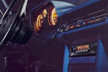 SOLD to the United States: BLAUPUNKT FRANKFURT 1970s High-End Vintage Original Auto Radio for Mercedes-Benz 1968 – 1975 and Other Luxury Cars of the Period - INCLUDING Classentials Deluxe BLUETOOTH Module - Image 4