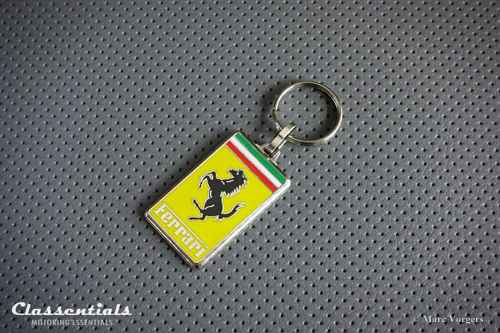 New Metal Chrome Ferrari Key Ring Fob Clentials New Metal Chrome Ferrari Key Ring Fob