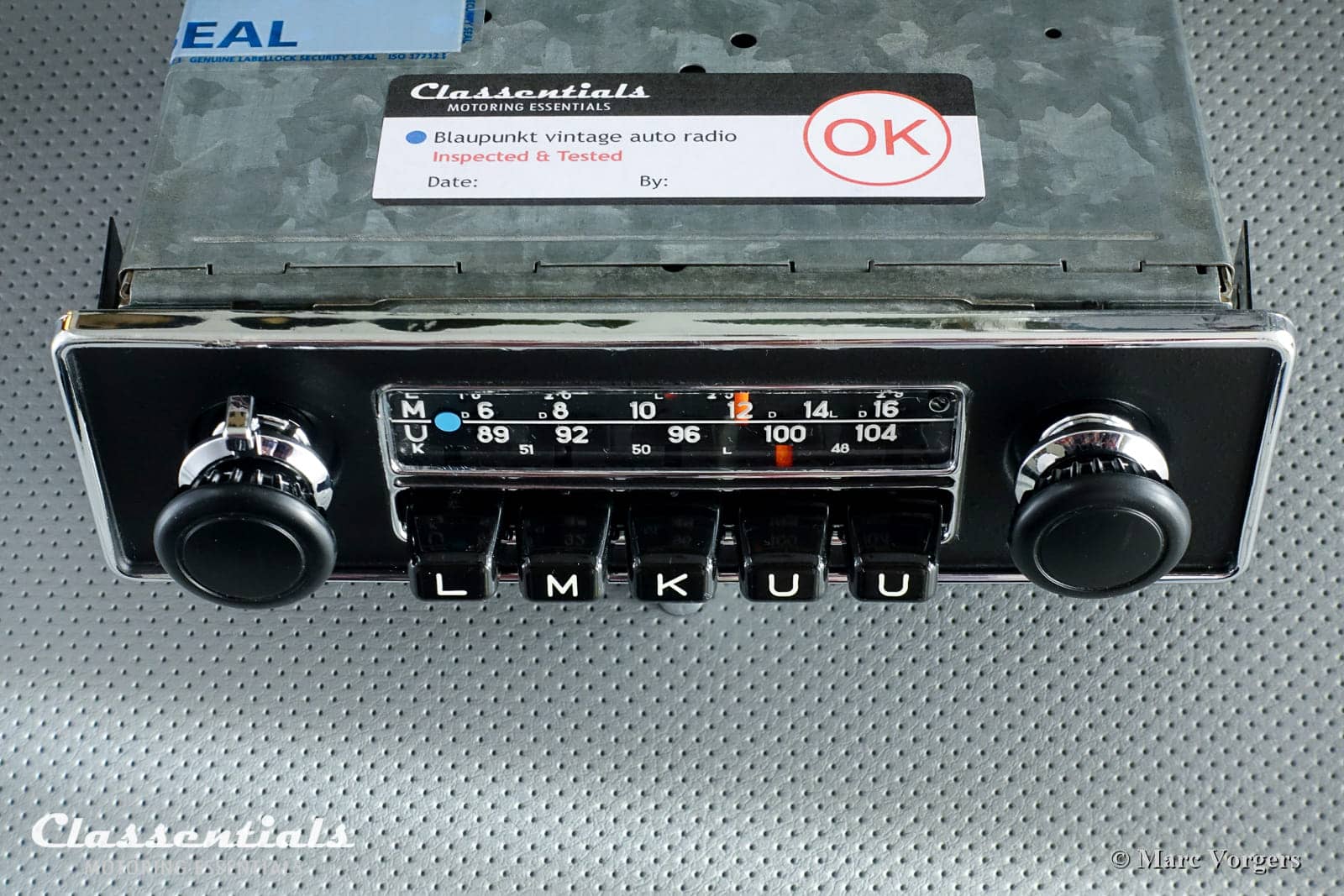 SOLD to Belgium: BLAUPUNKT FRANKFURT 1972 Vintage Original High-End Auto  Radio for Alfa Romeo Giulia, Aston Martin DBS, Lancia, Jaguar, Peugeot,  Triumph & Others 1968 - 1974, Including Classentials Deluxe Bluetooth  module! - Classentials