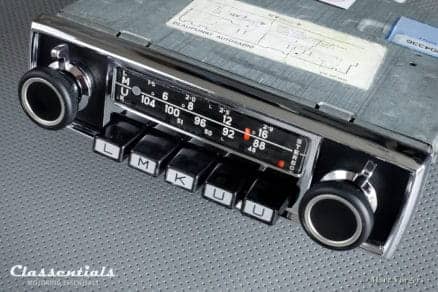 Blaupunkt Frankfurt STEREO 1969 ULTRA RARE Vintage Original TOP-END Classic Car Auto Radio for Alfa Romeo, Aston Martin, BMW, Ferrari, Jaguar, Mercedes, Lancia, Maserati, Mercedes and Others 1964 - 1974 MP3 classic car oldtimer autoradio mp3 classentials motoring essentials accessory accessories