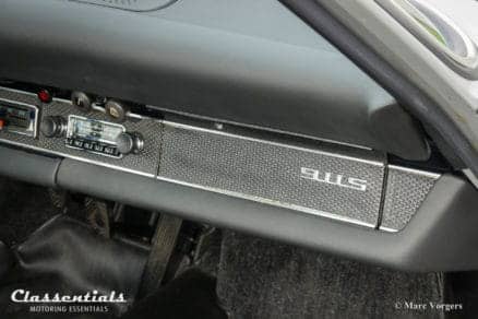 Blaupunkt-frankfurt-autoradio-porsche-911-912-F-serie-series-model-vintage-original-auto-radio-classentials-motoring-essentials