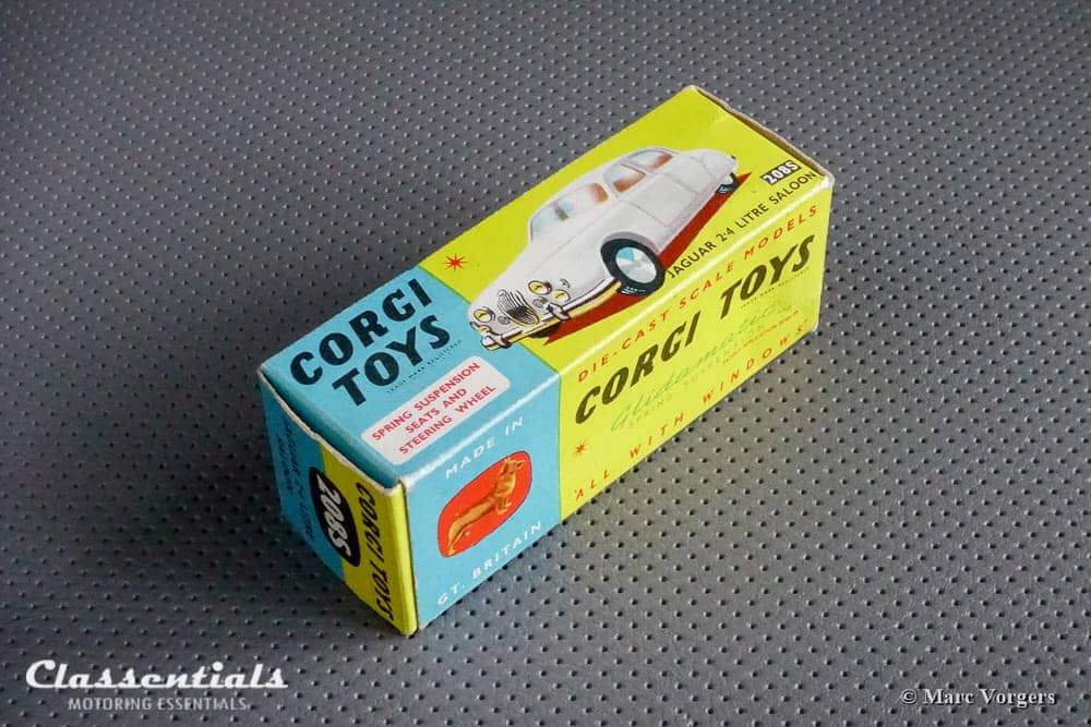 ULTRA RARE 1960s Corgi Toys Jaguar 2.4 Litre #208S With 'Spun Hubs' - MINT - collectors item die cast model classentials motoring essentials classic car oldtimer accessory accessories