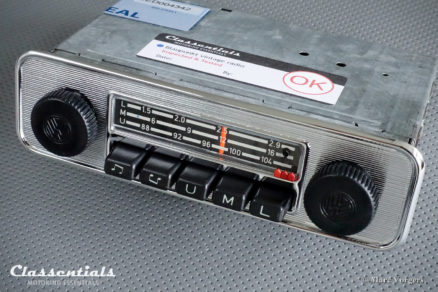 Blaupunkt Mannheim L 1972 VW Volkswagen Beetle Kafer Kever Coccinelle metal dashboard Vintage Original Classic Car Auto Radio 1968 - 1973. MP3 and Bluetooth Ready autoradio, oldtimer, classentials, motoring, essentials, auto, classic, car, accessory, accessories