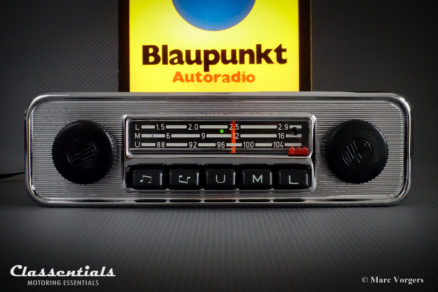 Blaupunkt Mannheim L 1972 VW Volkswagen Beetle Kafer Kever Coccinelle metal dashboard Vintage Original Classic Car Auto Radio 1968 - 1973. MP3 and Bluetooth Ready autoradio, oldtimer, classentials, motoring, essentials, auto, classic, car, accessory, accessories