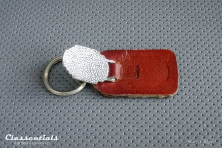 ULTRA RARE Vintage Original 1930s Brown Leather NATIONAL BENZOLE MIXTURE Key Ring - VERY GOOD - Collectors Item - Brooklands Racing Interest porte cle cles chiavi sleutelhanger schlusselanhanger, classic racing car classentials motoring essentials