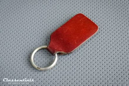 ULTRA RARE Vintage Original 1930s Brown Leather NATIONAL BENZOLE MIXTURE Key Ring - VERY GOOD - Collectors Item - Brooklands Racing Interest porte cle cles chiavi sleutelhanger schlusselanhanger, classic racing car classentials motoring essentials