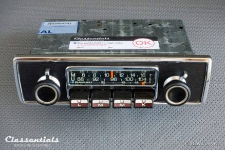 Blaupunkt Köln STEREO 1974 ULTRA RARE TOP-END Vintage Original Classic Car Auto Radio for BMW E9 CS / CSI, Jaguar E-type S2, Jaguar XJ, Ferrari and Other Exclusive Cars 1968 - 1975 - INCLUDING Stereo Bluetooth Module classic car oldtimer autoradio classentials motoring essentials accessory accessories