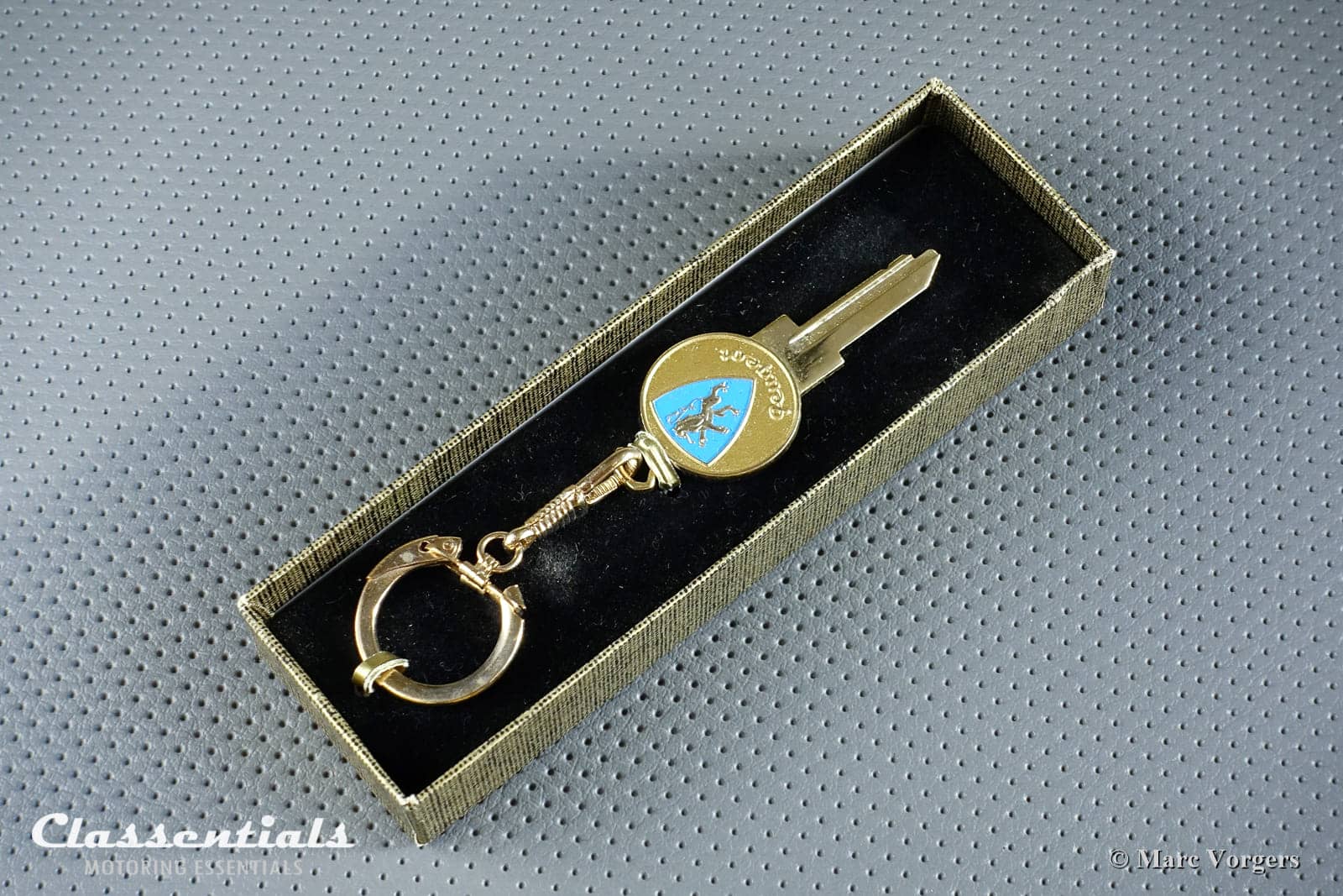 Vintage Original 1950s - 1960s 'Golden' PEUGEOT Key Ring - Spare Key -  Number RE91XR - MINT - RARE Collectors Item - Classentials