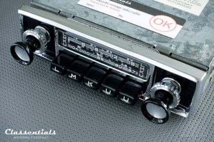 Blaupunkt Frankfurt Y 1967 ULTRA RARE Vintage Original High-End Classic Car Auto Radio for Aston Martin DB4 / DB5, Jaguar Mk II, E-Type S2, Ferrari and Others, INCLUDING Classentials Bluetooth Module MP3 oldtimer autoradio motoring essentials accessory accessories