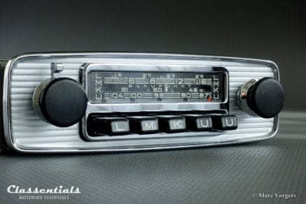 Blaupunkt Frankfurt 1970 Rare Vintage Original High-End Auto Radio for Alfa Romeo, Austin Healey, BMW / Glas, Jaguar, Triumph TR, Volvo and Others 1962 - 1973, INCLUDING Classentials De Luxe Bluetooth Module classic car oldtimer autoradio motoring essentials accessory accessories