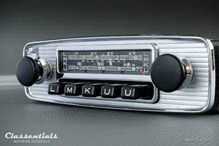 Blaupunkt Frankfurt 1970 Rare Vintage Original High-End Auto Radio for Alfa Romeo, Austin Healey, BMW / Glas, Jaguar, Triumph TR, Volvo and Others 1962 - 1973, INCLUDING Classentials De Luxe Bluetooth Module classic car oldtimer autoradio motoring essentials accessory accessories
