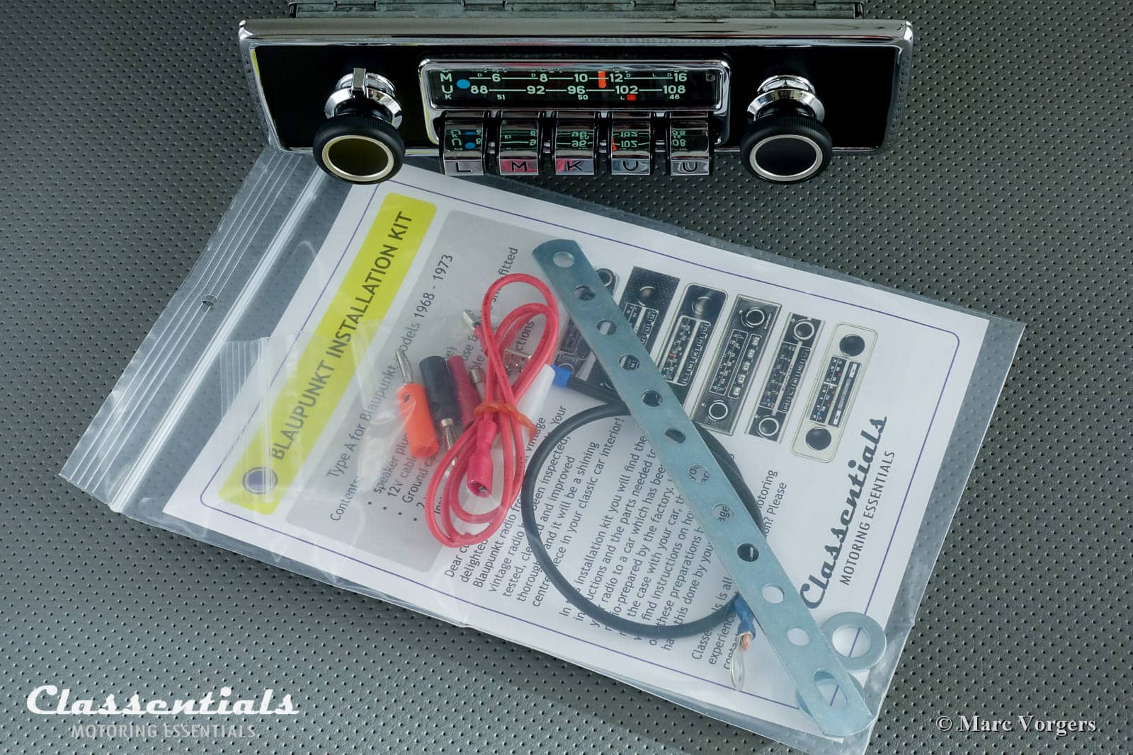 SOLD to the United States: Blaupunkt Karlsruhe 1972 Very Rare 108 Mhz  Vintage Original High-End Classic Car Auto Radio Universal for BMW CS, CSL,  CSI, 2002, Jaguar E-type S2, and Other Classics