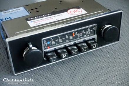 Blaupunkt Frankfurt 1972 Vintage Original High-End Classic Car Auto Radio for Jaguar E-type Series 2, Series 3, MG MGB and Other British Cars 1970 - 1975 oldtimer autoradio classentials