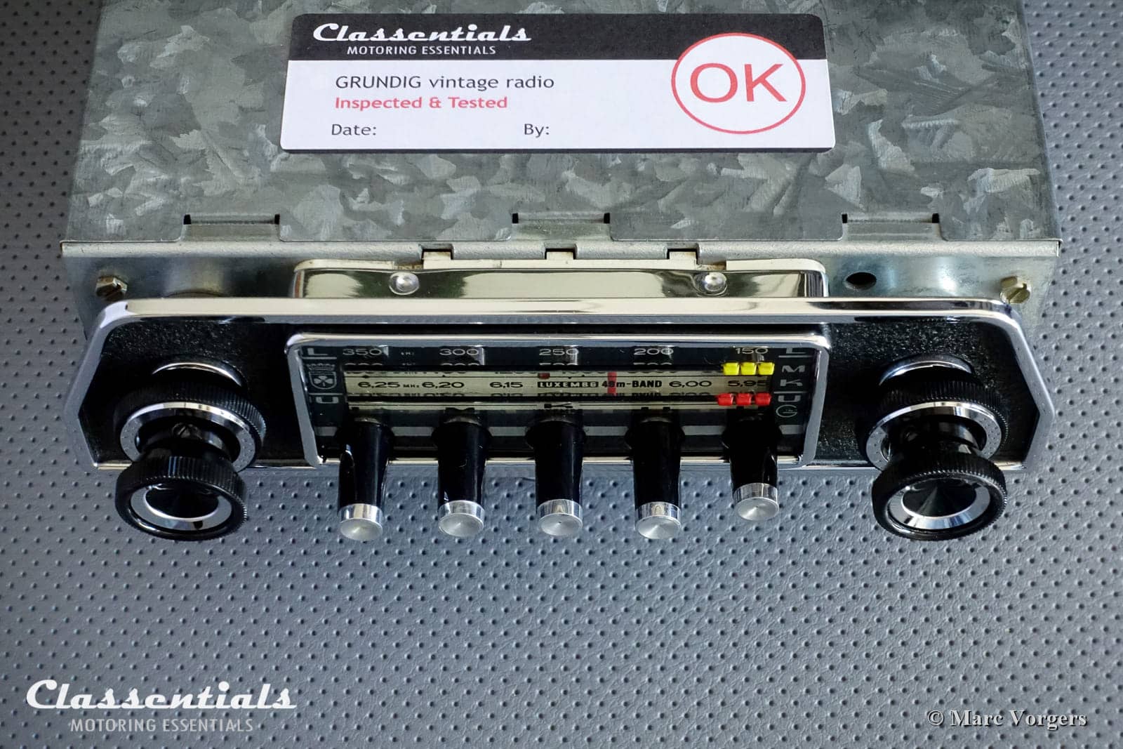 Grundig WK 4500, Vintage Original 1968 High-End Classic Car Auto Radio for Ford Taunus P7, Triumph TR5, TR6 Weltklang Classentials Motoring Essentials classic car oldtimer autoradio accessory accessories