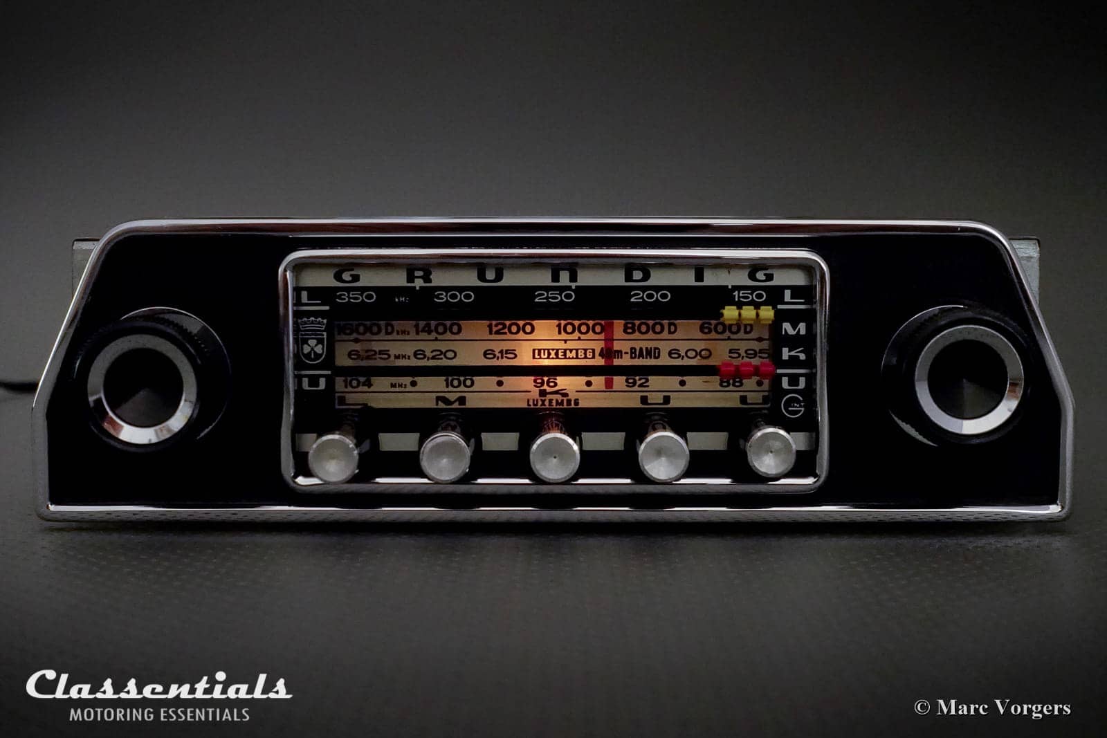 Grundig WK 4500, Vintage Original 1968 High-End Classic Car Auto Radio for Ford Taunus P7, Triumph TR5, TR6 Weltklang Classentials Motoring Essentials classic car oldtimer autoradio accessory accessories