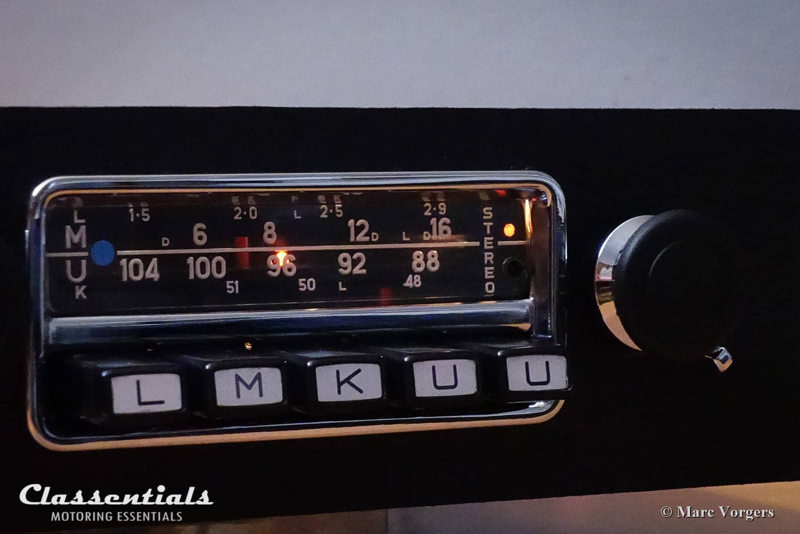 SOLD to Switzerland: Blaupunkt Frankfurt STEREO 1971 ULTRA RARE Vintage Original TOP-END Auto Radio for Porsche 911 / 912 F-Series Cars 1968 – 1973 Including Classentials Deluxe Stereo Bluetooth Module! - Image 12