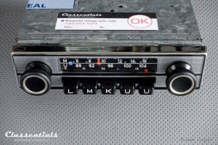 Blaupunkt Frankfurt 1971 Vintage Original High-End Auto Radio for Alfa Romeo, Aston Martin, Lancia, Jaguar, Peugeot, Triumph & Others 1968 - 1972