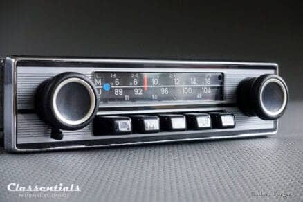 Blaupunkt Frankfurt 1971 Vintage Original High-End Auto Radio for Alfa Romeo, Aston Martin, Lancia, Jaguar, Peugeot, Triumph & Others 1968 - 1972