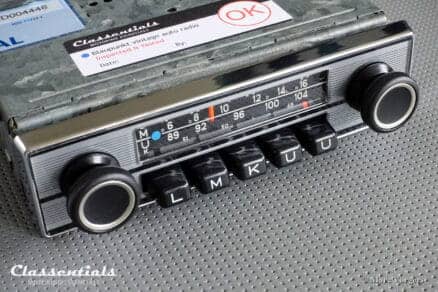 Blaupunkt Frankfurt 1971 Vintage Original High-End Auto Radio for Alfa Romeo, Aston Martin, Lancia, Jaguar, Peugeot, Triumph & Others 1968 - 1972