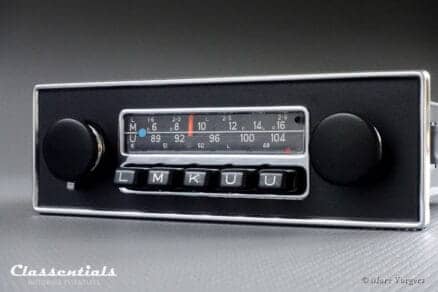 Blaupunkt Frankfurt 1972 Vintage Original High-End Classic Car Auto Radio for Jaguar E-type Series 2, Series 3, and Other Cars of the Period 1970 - 1975