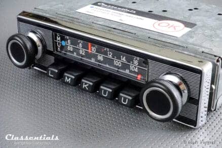 Blaupunkt Frankfurt 1972 Vintage Original High-End Auto Radio for Alfa Romeo, Aston Martin, Lancia, Jaguar, Peugeot, Triumph & Others 1968 - 1972