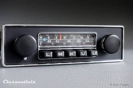 Blaupunkt Frankfurt 1972 Vintage Original High-End Classic Car Auto Radio for Jaguar E-type Series 2, Series 3, MG MGB and Other Cars 1970 - 1975