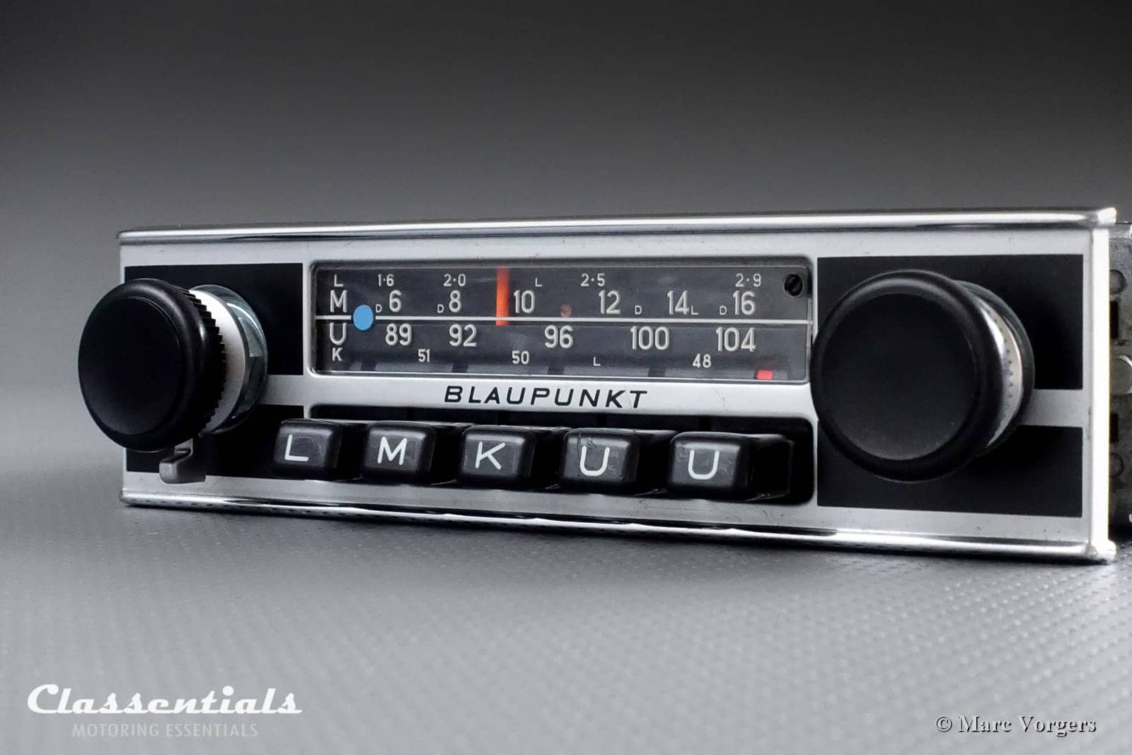 SOLD to Australia: Blaupunkt Frankfurt 1972 Vintage Original High-End Auto  Radio for Alfa Romeo GTV 2000, GT 1300 / 1600 'Lusso', Lancia, Peugeot &  Others 1970 - 1976 - Including Classentials DeLuxe Bluetooth Module! -  Classentials