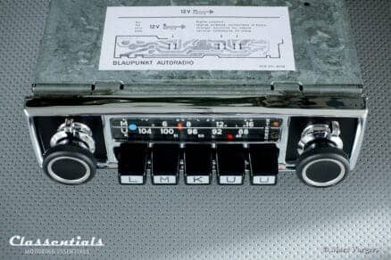 Blaupunkt Frankfurt STEREO 1971 ULTRA RARE Vintage Original TOP-END Auto Radio for Aston Martin DB6 1965 - 1971 Including Classentials Deluxe Stereo Bluetooth Module