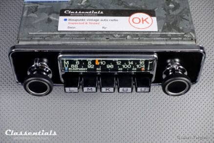 Blaupunkt Frankfurt STEREO 1972 ULTRA RARE Vintage Original High-End Classic Car Auto Radio - Including Matching Papers and Classentials Deluxe Bluetooth Module Autoradio