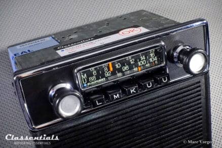 Blaupunkt Frankfurt 1972 Vintage Original High-End Classic Car Auto Radio for BMW 02-Series E10 Sedan / Touring / Ti / Tii / Baur Models 1966 - 1974 with Console Front and Speaker!