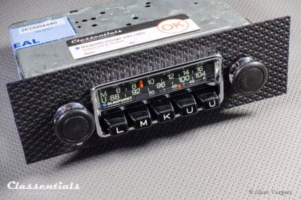 Blaupunkt Frankfurt 1972 Vintage Original High-End Classic Car Auto Radio for Porsche 911 / 912 F-Series Cars 1968 - 1973 (Green Lettering) - Including Classentials DeLuxe Bluetooth Module Autoradio