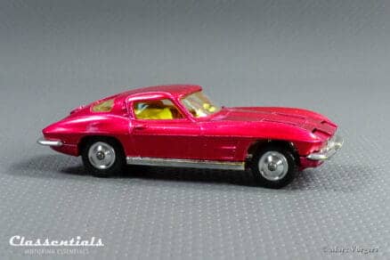 1960s Corgi Toys Chevrolet Corvette Sting Ray #310 - EXCELLENT++ - collectors item