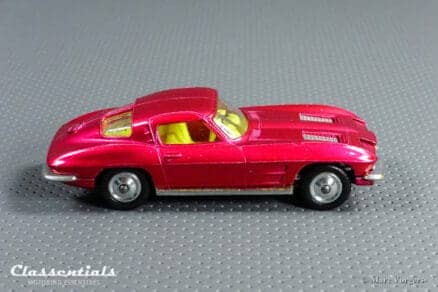 1960s Corgi Toys Chevrolet Corvette Sting Ray #310 - EXCELLENT++ - collectors item