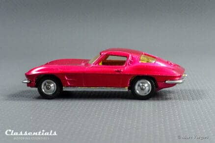 1960s Corgi Toys Chevrolet Corvette Sting Ray #310 - EXCELLENT++ - collectors item