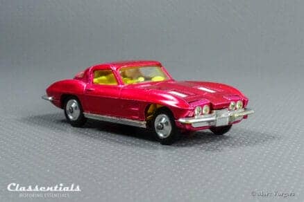 1960s Corgi Toys Chevrolet Corvette Sting Ray #310 - EXCELLENT++ - collectors item