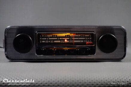 rundig Emden 3 1969 auto radio dial by night lighting