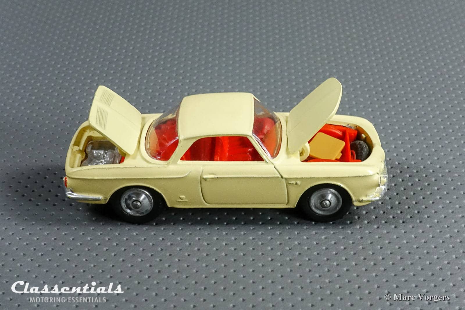 1960s Corgi Toys Volkswagen 1500 Karmann Ghia #239 Rare Beige - Near MINT - collectors item 1960s Corgi Toys Volkswagen 1500 Karmann Ghia #239 Rare Beige - Near MINT - collectors item