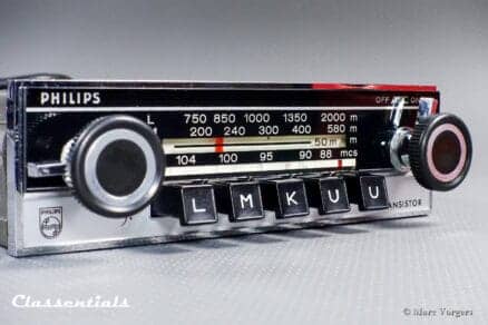 Vintage Original 1967 Philips Tourismo Speciale 22RN661 High-End Classic Car Auto Radio 6/12 Volt - Factory Option for Jaguar E-type S2 - Bluetooth Ready Classentials