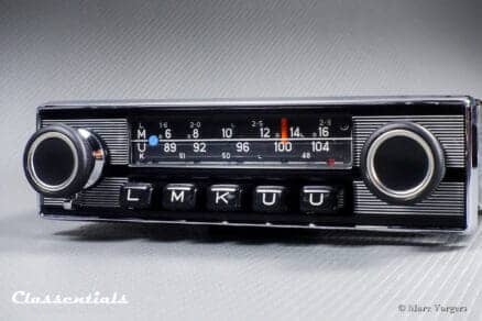 Blaupunkt Frankfurt 1972 Vintage Original High-End Auto Radio for Alfa Romeo, Aston Martin, Lancia, Jaguar, Peugeot, Triumph & Others 1968 - 1972 - Including Classentials Deluxe Bluetooth module!