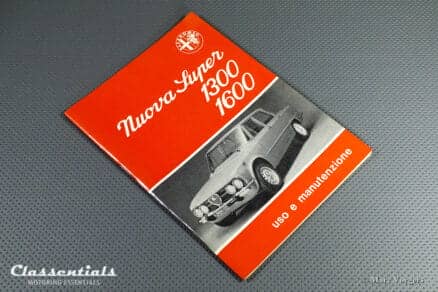 Vintage Original Alfa Romeo Giulia Nuova Super 1300 and 1600, 3/1976 - Italian Language