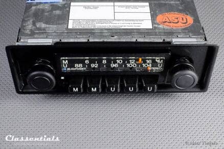 Blaupunkt Münster STEREO 1975 Vintage Auto Radio for Porsche 911 / 930 G-Series Cars 1975 - 1978, Including Classentials Deluxe Bluetooth module