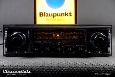 Blaupunkt Hamburg X 1966 Vintage Original lassic Car Auto Radio for Mercedes-Benz 190 C, 230 SL, W108, W110, W123 Including Classentials Bluetooth Module