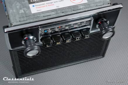 SOLD to the United States: Blaupunkt Frankfurt 1972 Vintage Original High-End Classic Car Auto Radio for BMW 02-Series E10 Sedan / Touring / Ti / Tii / Baur Models 1966 - 1974 with Console Front, Speaker AND Classentials Deluxe Bluetooth Module! - Image 3