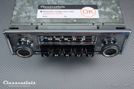 SOLD to Italy: Blaupunkt Frankfurt 1969/70 High-End Vintage Original Auto Radio for Mercedes-Benz 1968 – 1975 and Other Luxury Cars of the Period - Including Classentials Deluxe Bluetooth module! - Image 4