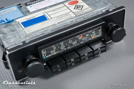 SOLD to Japan: BLAUPUNKT KÖLN STEREO Very Rare TOP-END Vintage Original Classic Car Auto Radio for Ferrari 308 and Other Exclusive Cars 1975 - 1980, Including Classentials Deluxe Stereo Bluetooth Module! - Image 3
