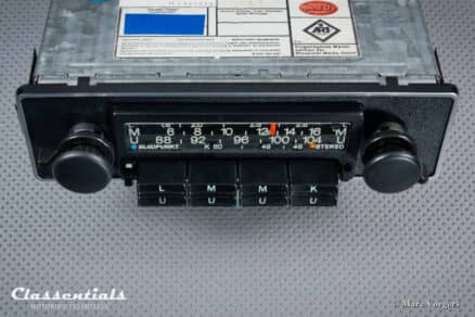 SOLD to Japan: BLAUPUNKT KÖLN STEREO Very Rare TOP-END Vintage Original Classic Car Auto Radio for Ferrari 308 and Other Exclusive Cars 1975 - 1980, Including Classentials Deluxe Stereo Bluetooth Module! - Image 4