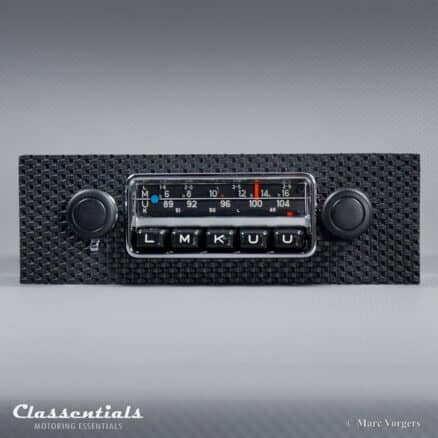 SOLD to the United States: Blaupunkt Frankfurt 1972 Vintage Original High-End Classic Car Auto Radio for Porsche 911 / 912 F-Series Cars 1968 - 1973, Including Classentials DeLuxe Bluetooth Module!
