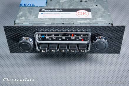SOLD to Australia: Blaupunkt Frankfurt 1972 Vintage Original High-End Classic Car Auto Radio for Porsche 911 / 912 F-Series Cars 1968 - 1973, Including Classentials DeLuxe Bluetooth Module! - Image 5