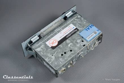 SOLD to Australia: Blaupunkt Frankfurt 1972 Vintage Original High-End Classic Car Auto Radio for Porsche 911 / 912 F-Series Cars 1968 - 1973, Including Classentials DeLuxe Bluetooth Module! - Image 10